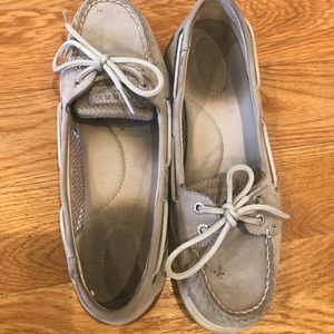 Well loved Sperrys